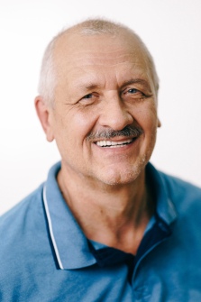 Николай Розов