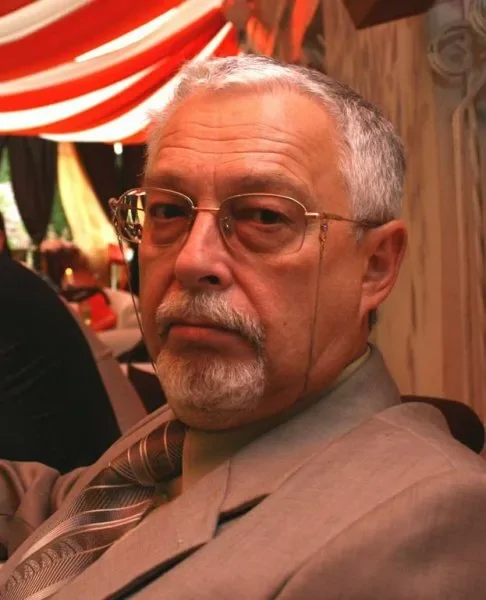 Калюжный Дмитрий Витальевич